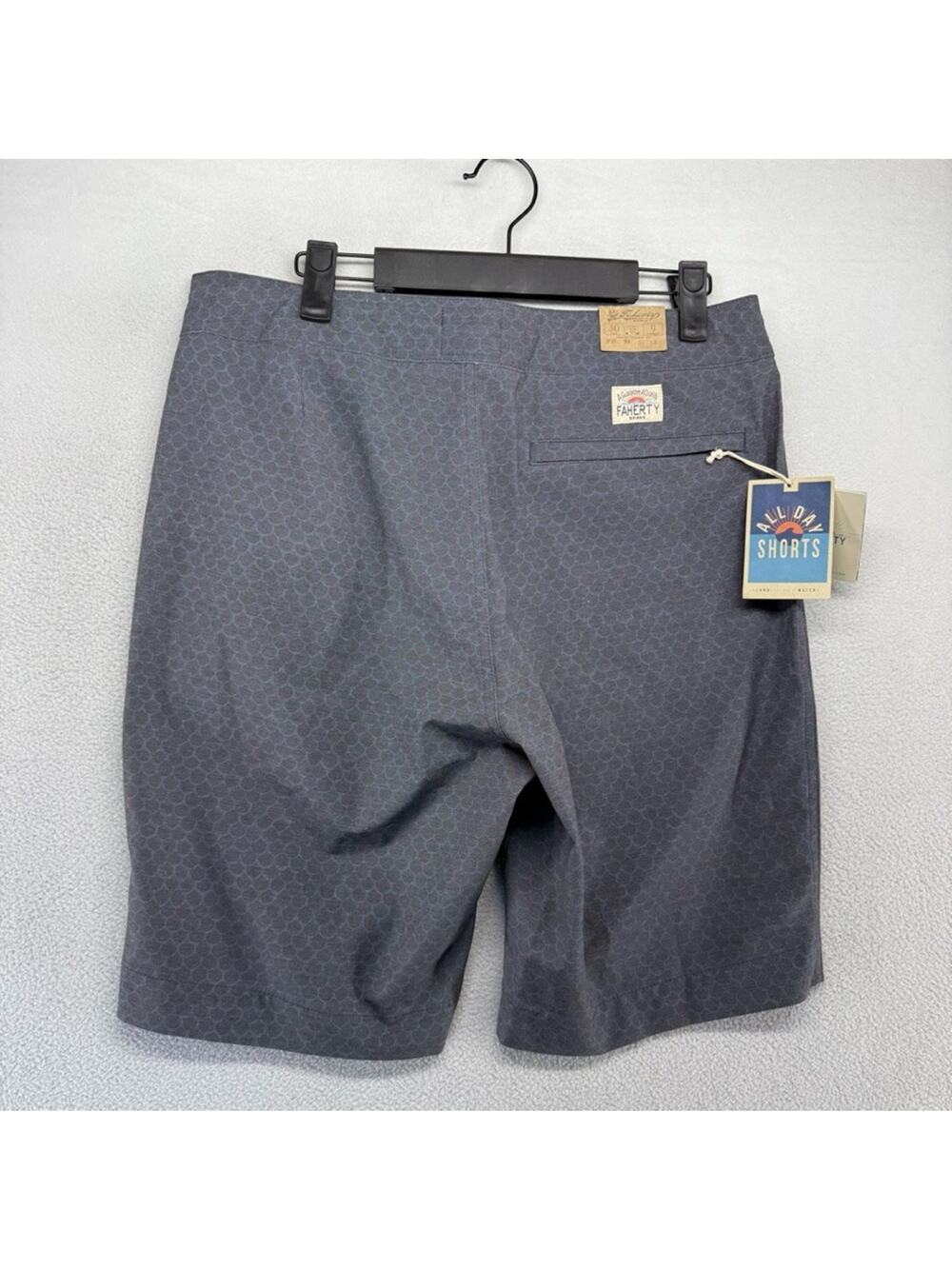 Faherty Shorts Men's 30 Blue All Day Geometric Midnight Fishscale Hybrid NEW